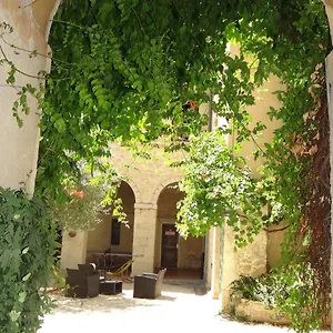 Le Cloitre Des Dominicains Buis-les-Baronnies